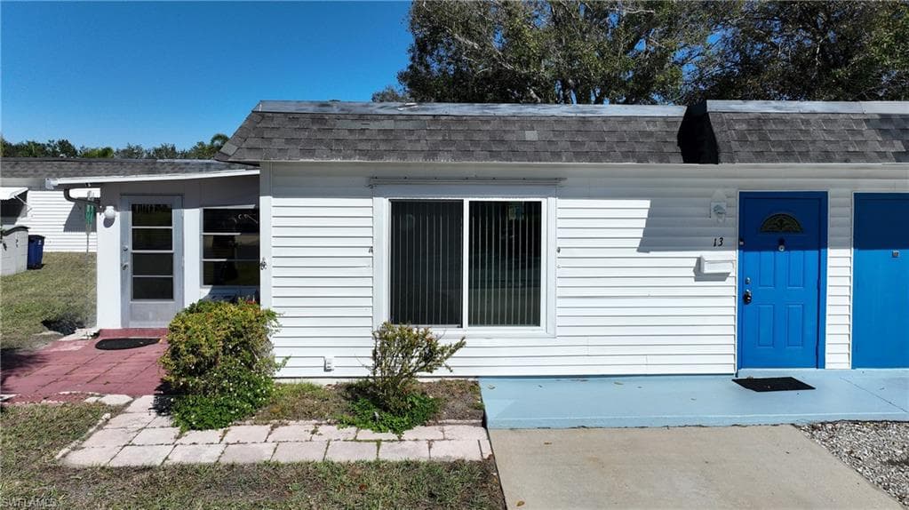 13 Hamlin CT, LEHIGH ACRES FL 33936-25