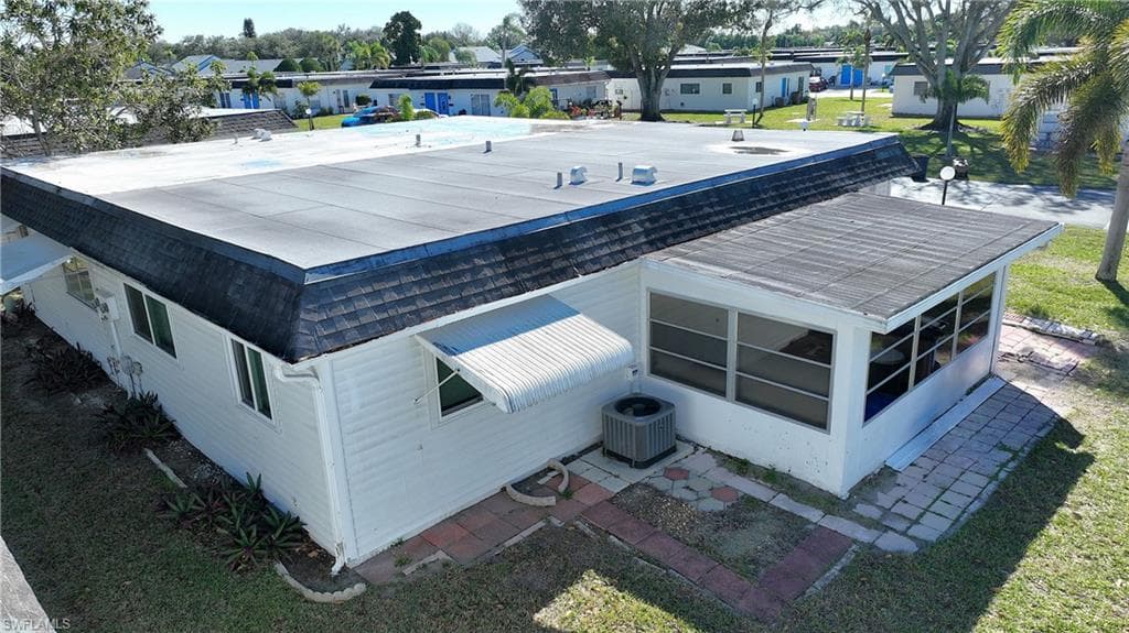 13 Hamlin CT, LEHIGH ACRES FL 33936-4