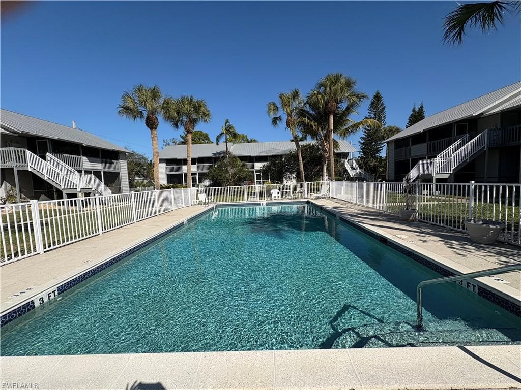 1251 7th AVE N # 306, NAPLES FL 34102-1