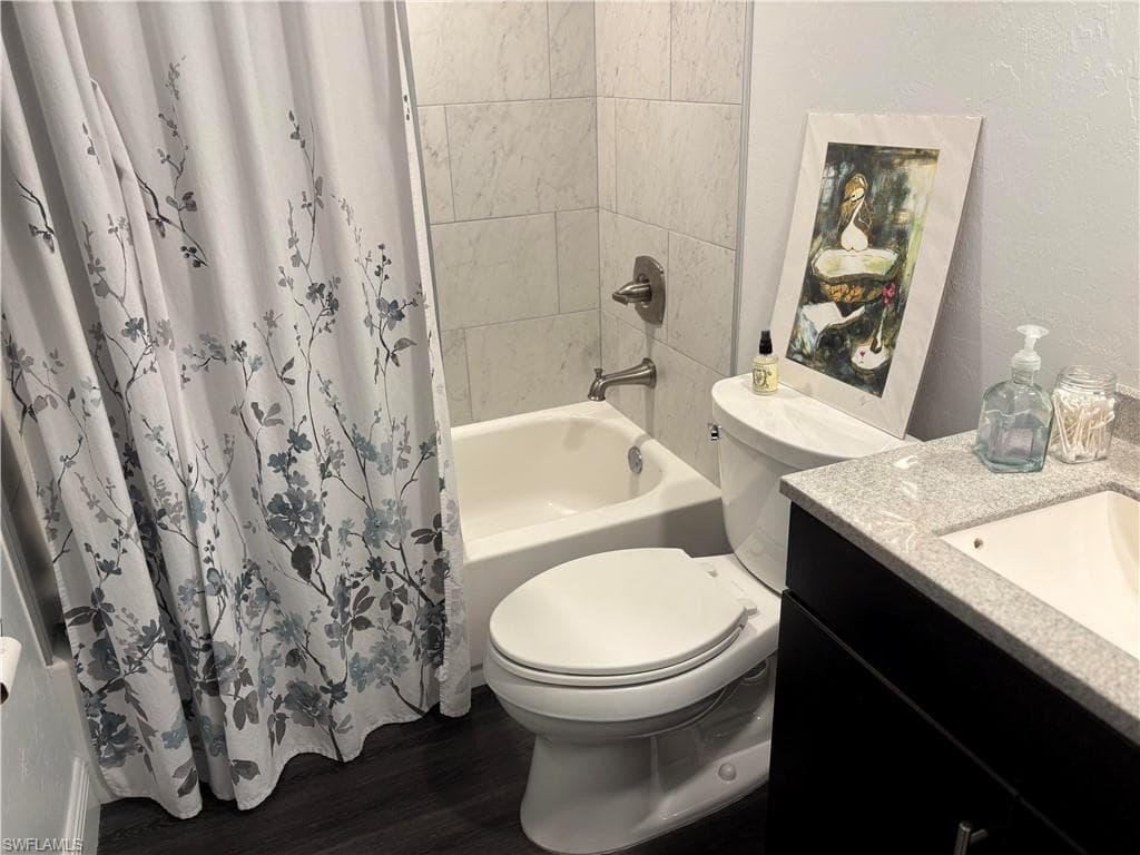 1251 7th AVE N # 306, NAPLES FL 34102-10