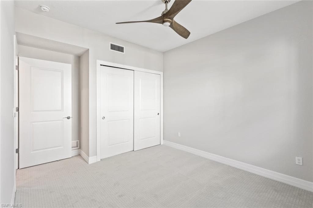 196 Indies DR E 101-28