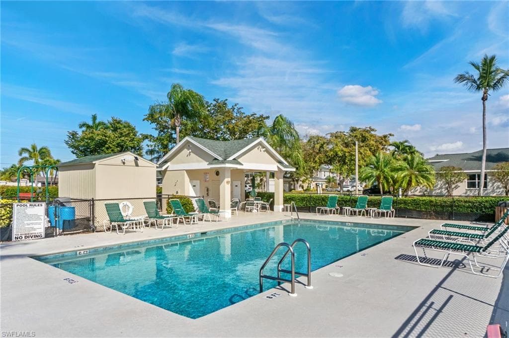 1777 Emerald Cove CIR-35