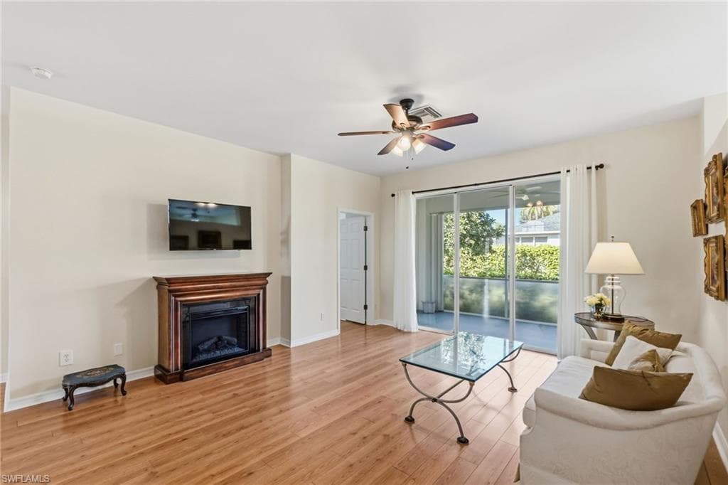 1777 Emerald Cove CIR-4