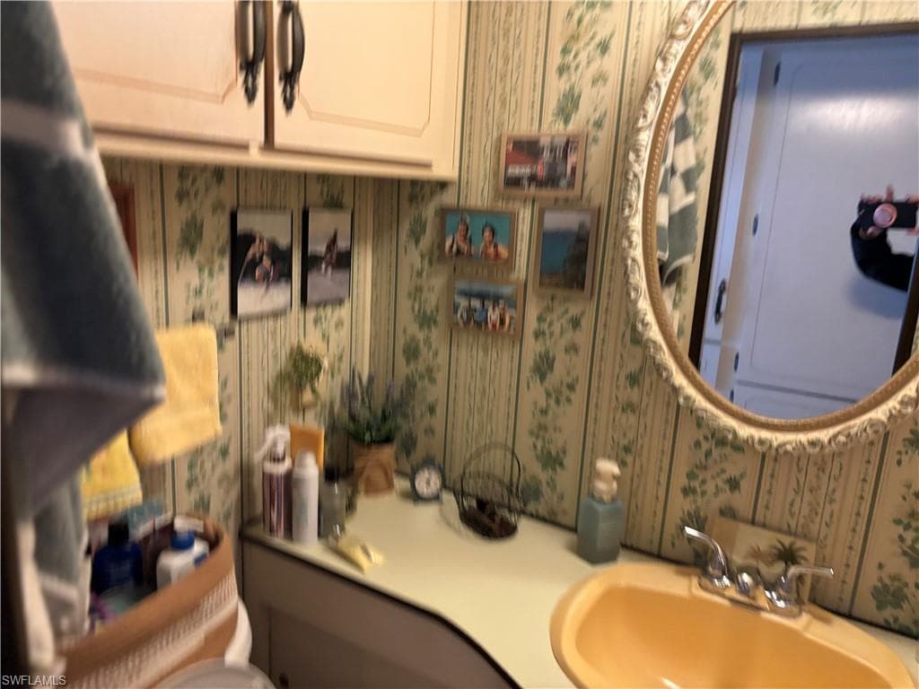 9 Jade DR # 9J, NAPLES FL 34114-17