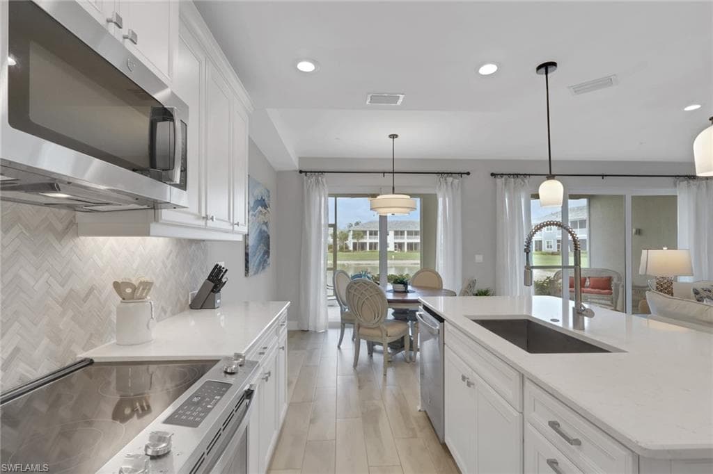 2647 Seychelles CIR # 2202, OTHER FL 34112-9