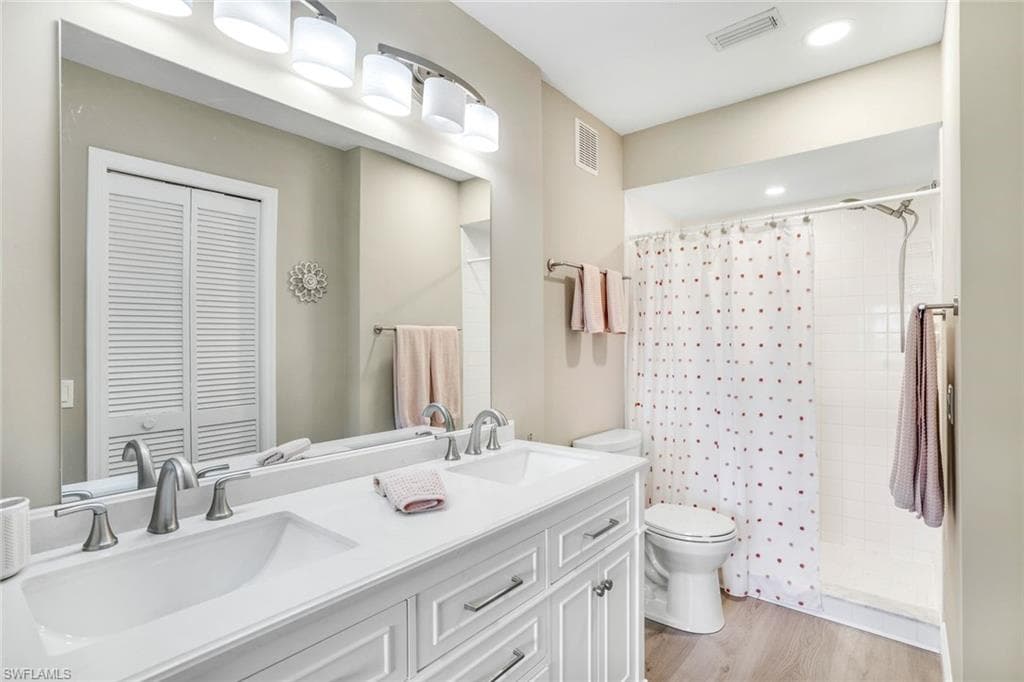 7360 Glenmoor LN # 4301, NAPLES FL 34104-6