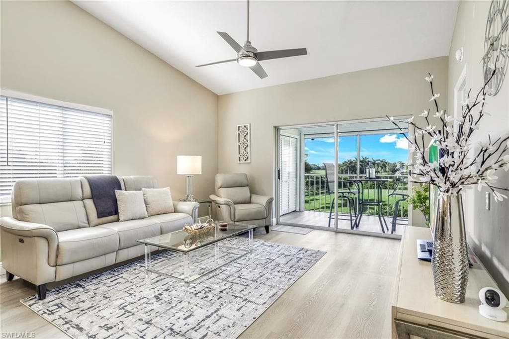 7360 Glenmoor LN # 4301, NAPLES FL 34104-3