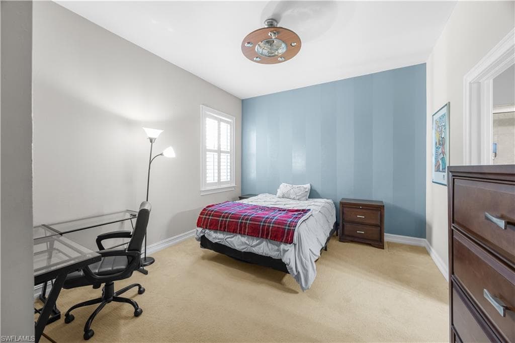 8250 Sumner AVE, FORT MYERS FL 33908-16