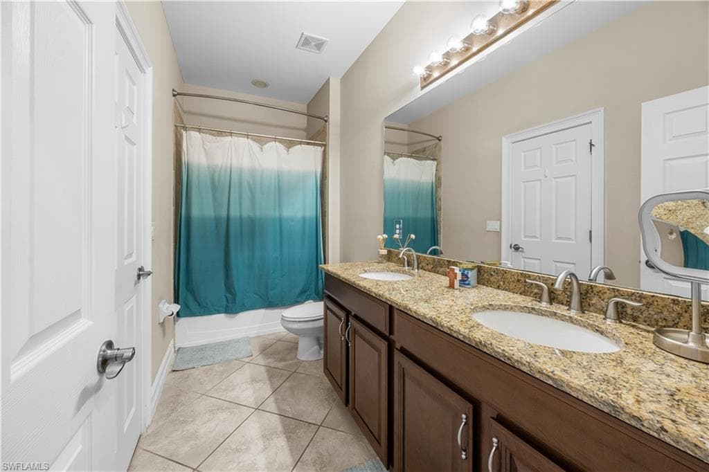 8250 Sumner AVE, FORT MYERS FL 33908-31