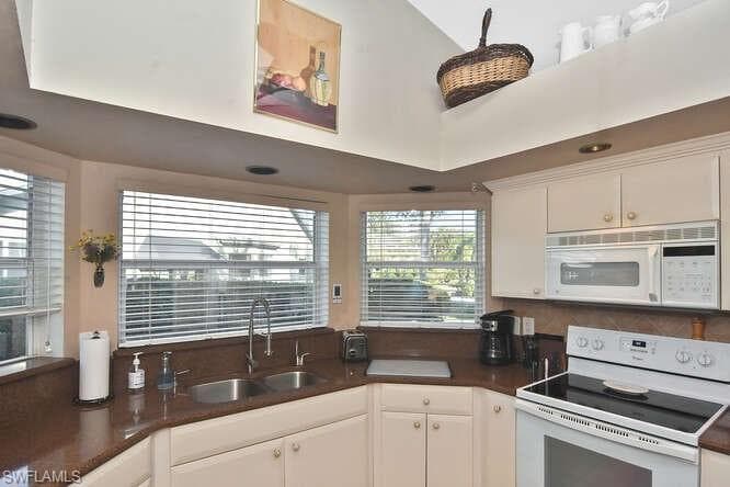 2301 McGregor Park CIR, FORT MYERS FL 33908-32