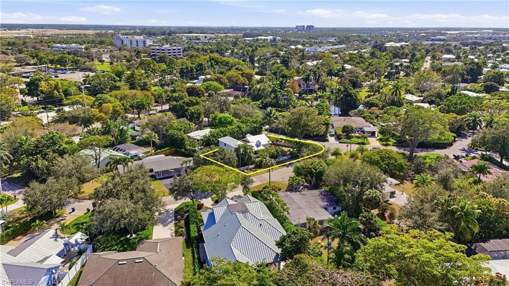 1260 Forest AVE, NAPLES FL 34102-3