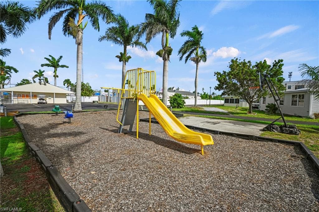 11731 Padina DR, FORT MYERS FL 33908-18