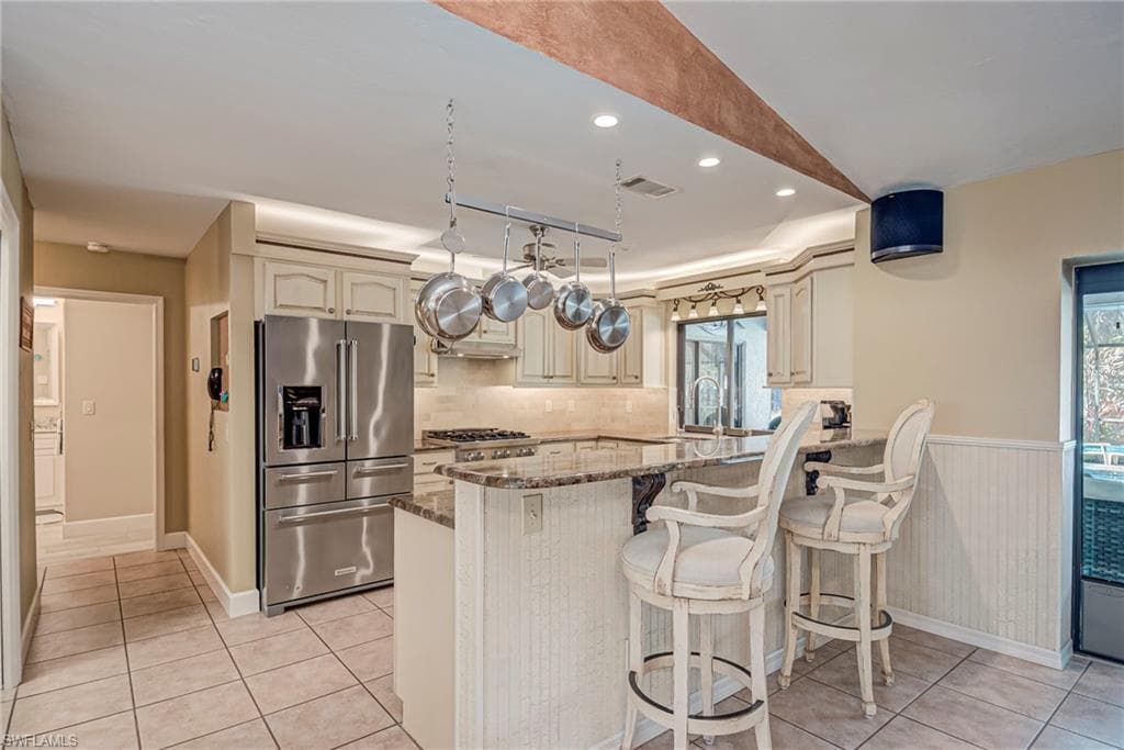 5423 Teak Wood DR, NAPLES FL 34119-6