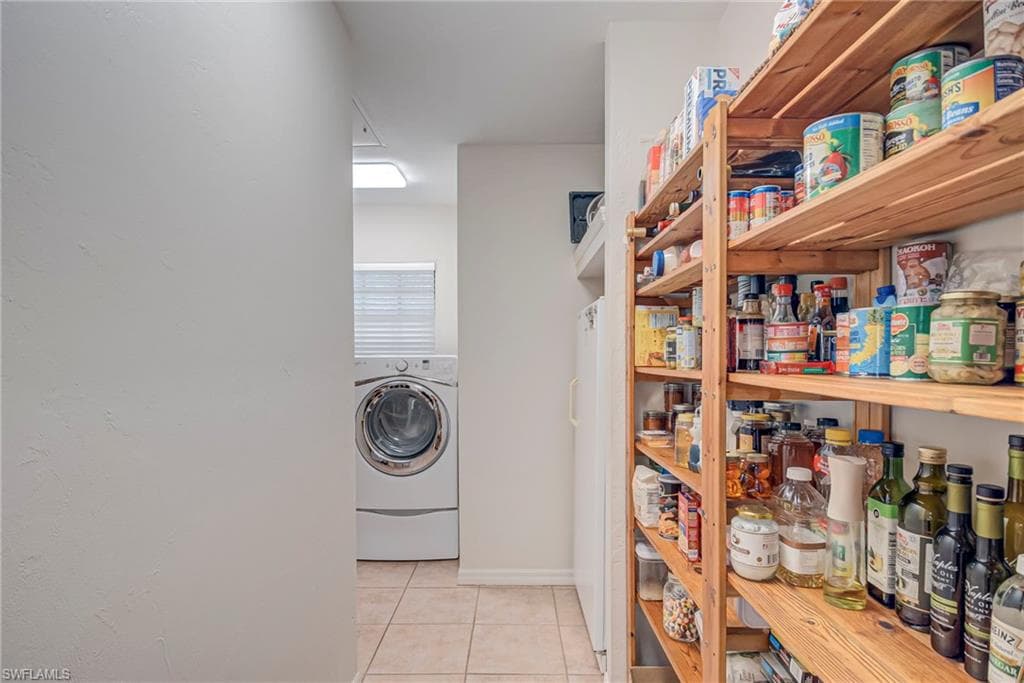 5423 Teak Wood DR, NAPLES FL 34119-10