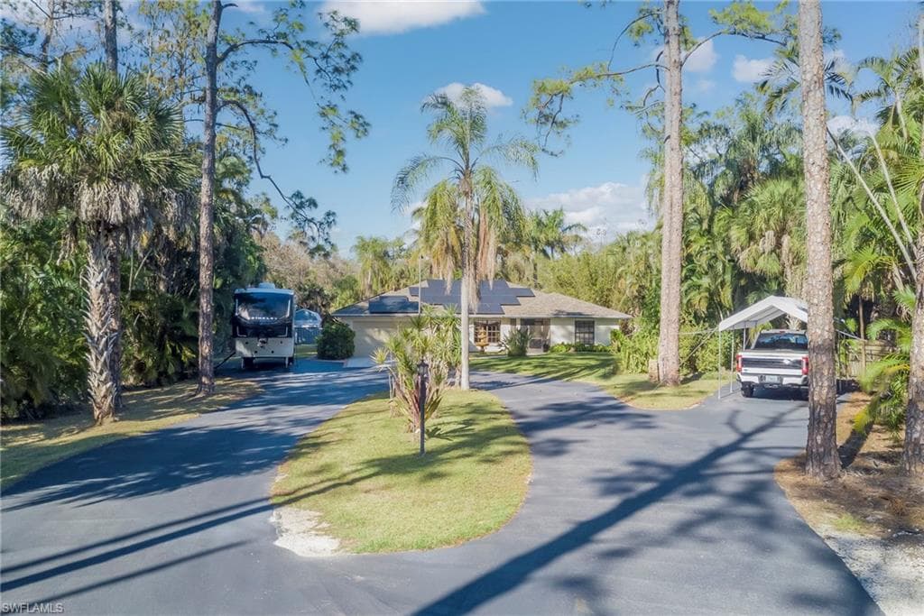 5423 Teak Wood DR, NAPLES FL 34119-28