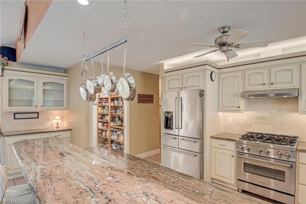 5423 Teak Wood DR, NAPLES FL 34119-7