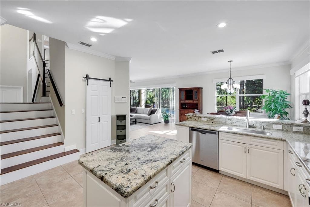 25295 Catskill DR-11