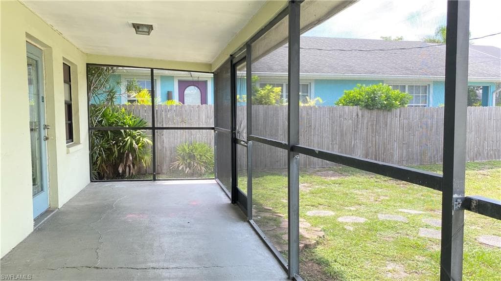 814 109th AVE N, NAPLES FL 34108-22