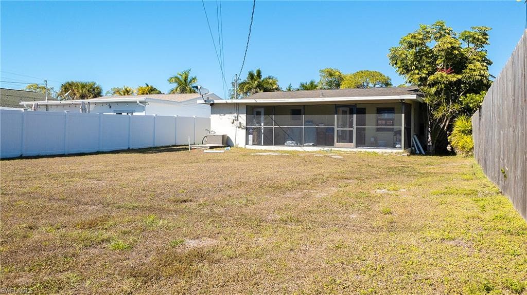 814 109th AVE N, NAPLES FL 34108-33