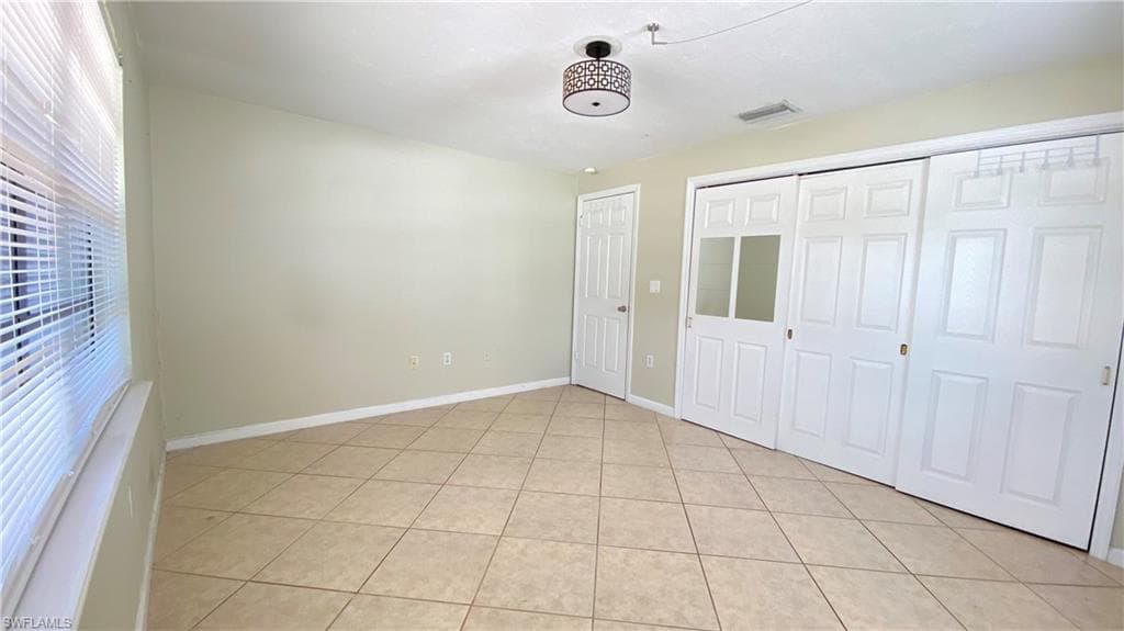 814 109th AVE N, NAPLES FL 34108-9