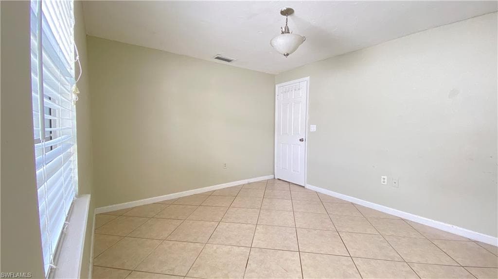 814 109th AVE N, NAPLES FL 34108-7