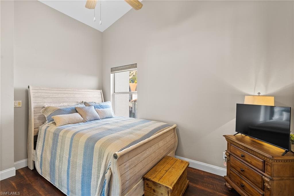 541 Windsor SQ-22