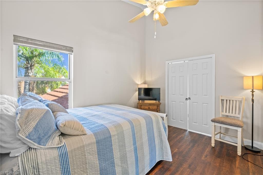 541 Windsor SQ-21