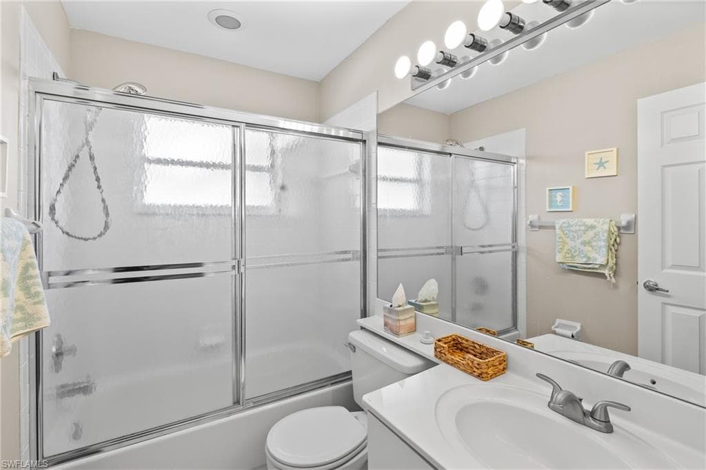 541 Windsor SQ-19