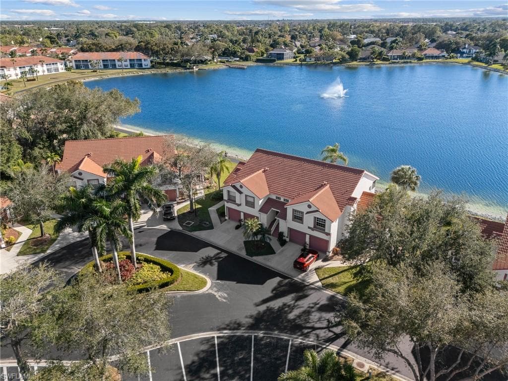 541 Windsor SQ-24