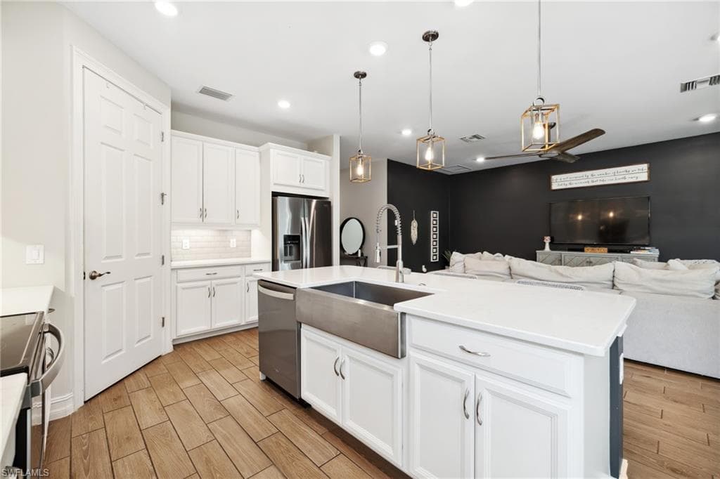 15361 Floresta LN, FORT MYERS FL 33908-4