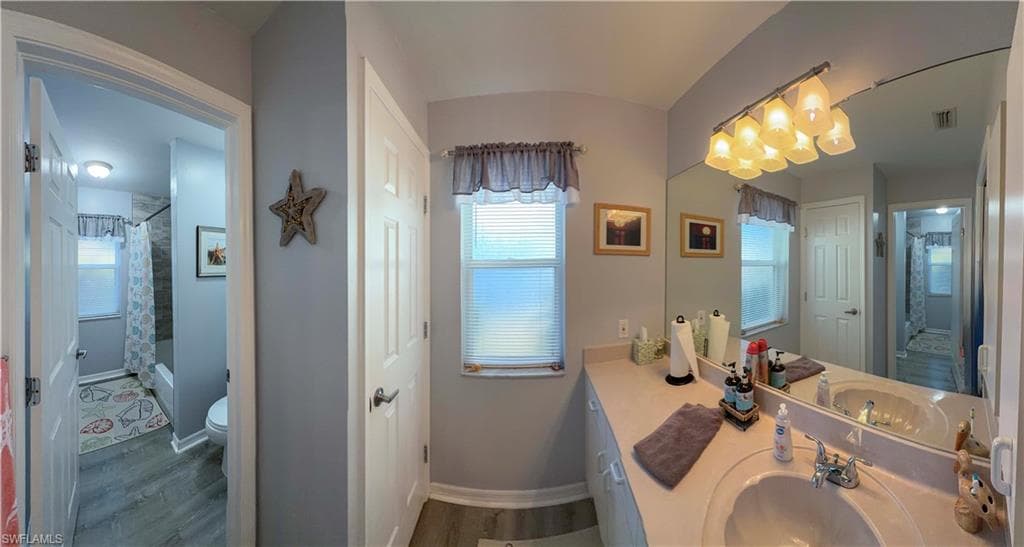 22638 FOREST VIEW DR-25