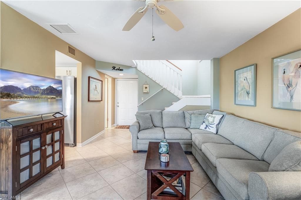 5261 Blue Crab CIR 5-6