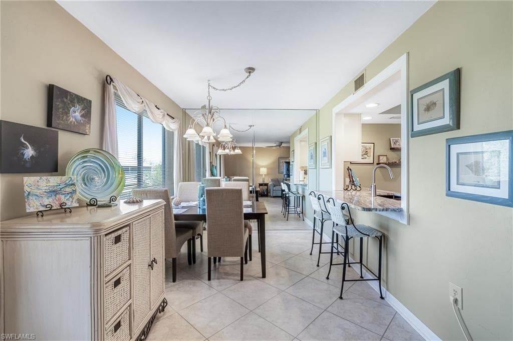 5261 Blue Crab CIR 5-10