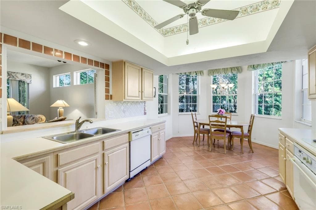 15117 Royal Fern CT # A201, NAPLES FL 34110-7