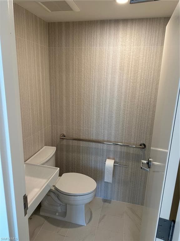 26370 Hickory BLVD # 803, BONITA SPRINGS FL 34134-28