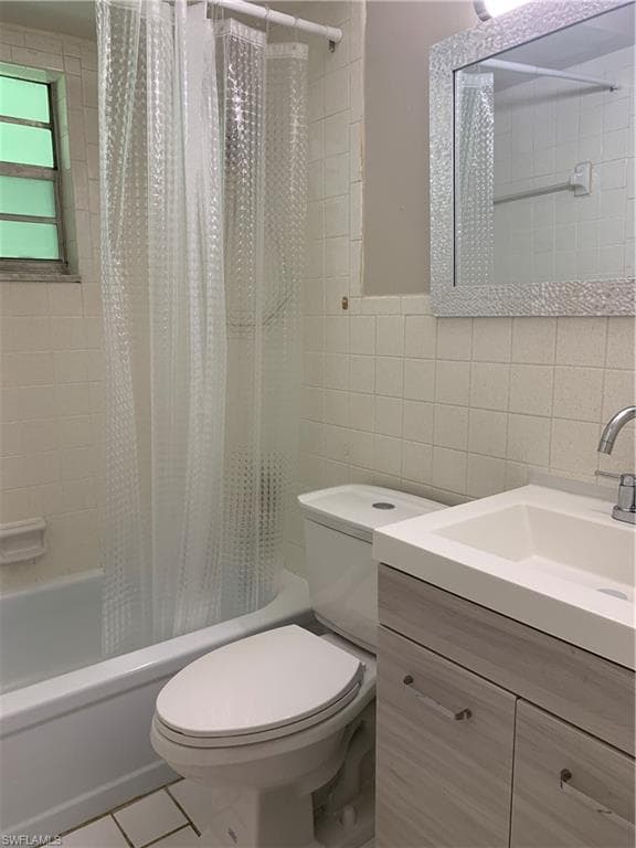 815 Courtington LN # 2, FORT MYERS FL 33919-4