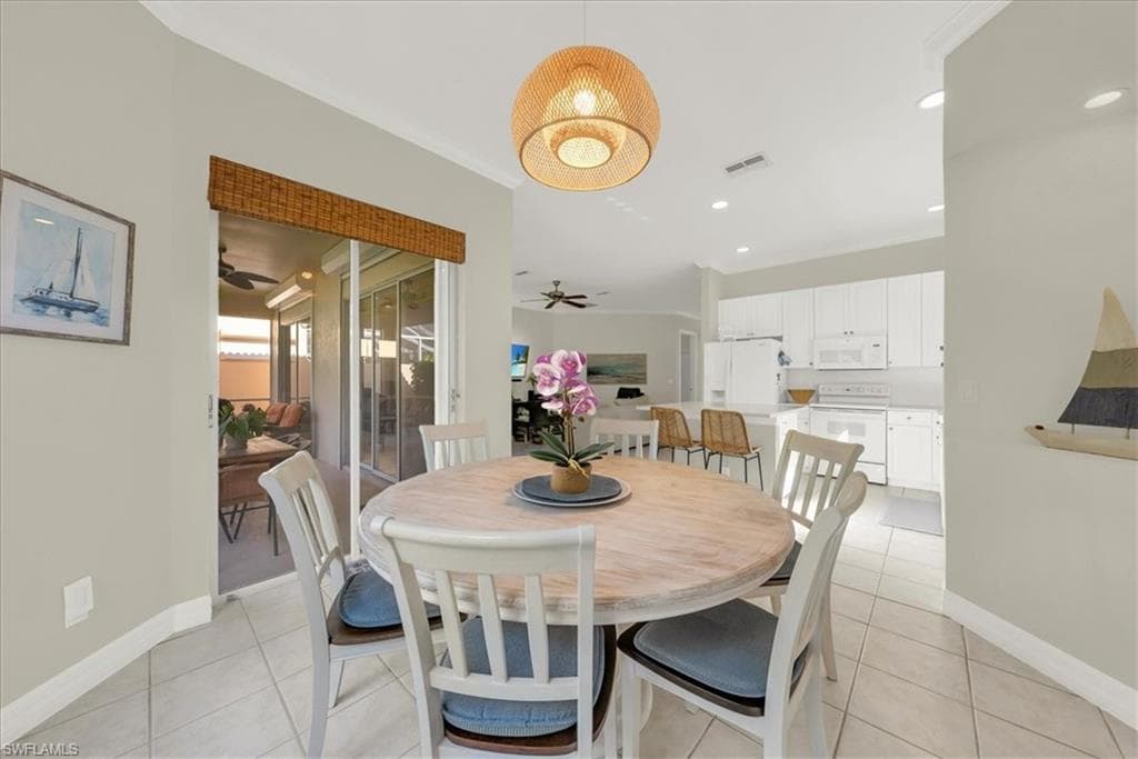 28327 Hidden Lake DR, BONITA SPRINGS FL 34134-8