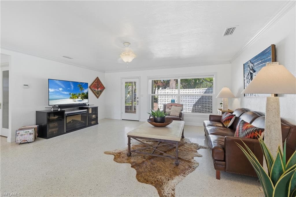 1150 Vesper DR, FORT MYERS FL 33901-4