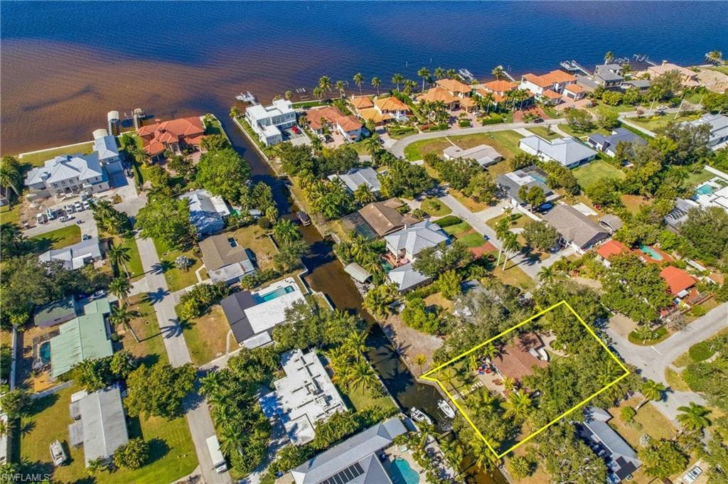 1150 Vesper DR, FORT MYERS FL 33901-32