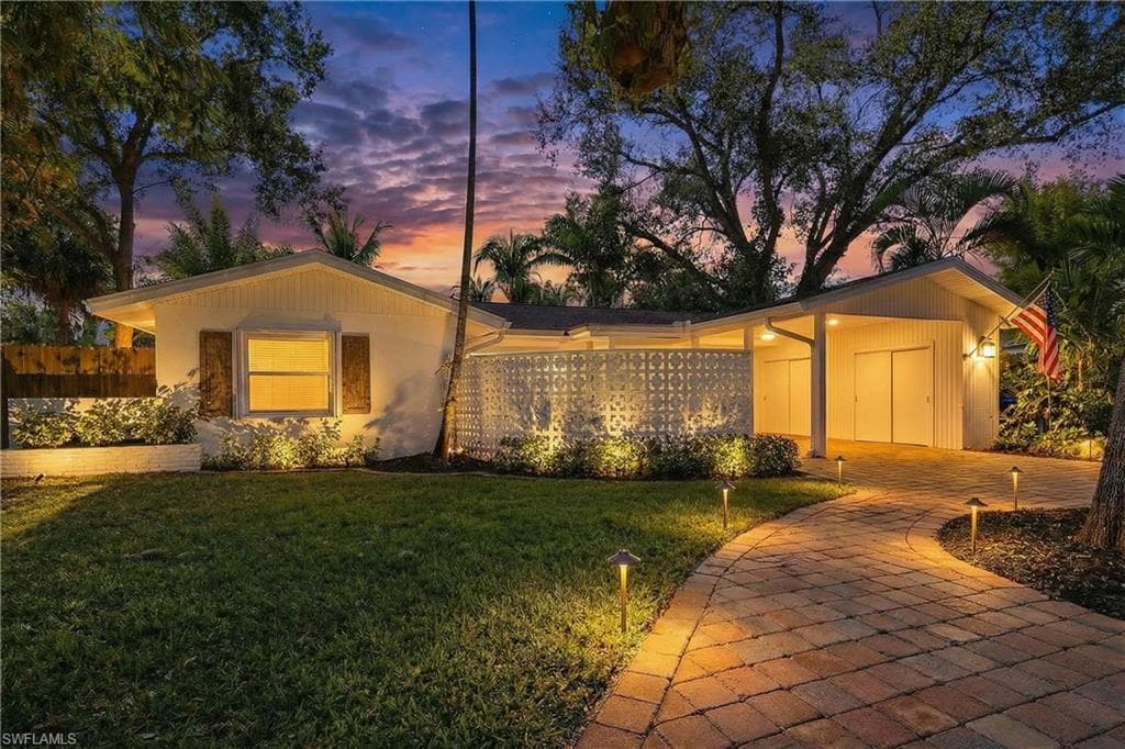 1150 Vesper DR, FORT MYERS FL 33901-36