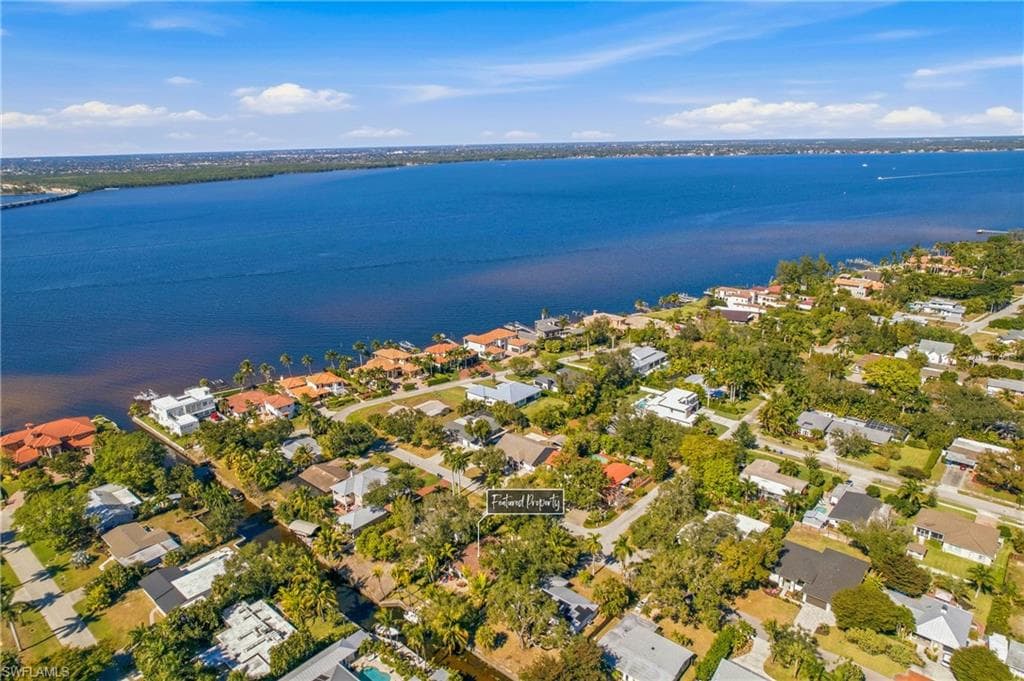 1150 Vesper DR, FORT MYERS FL 33901-34