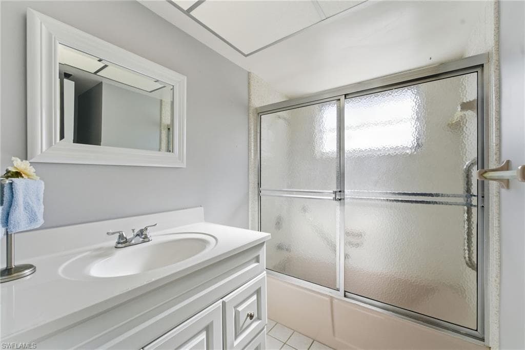 4 E Greens CIR, LEHIGH ACRES FL 33936-14