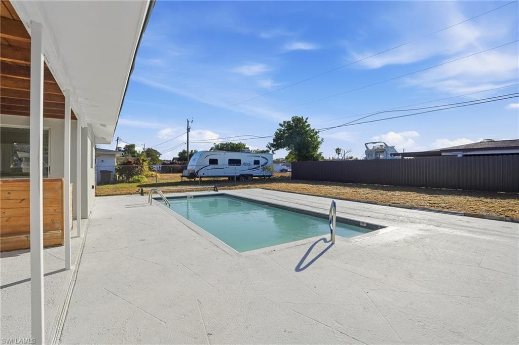 312 Hollywood ST, LEHIGH ACRES FL 33936-33