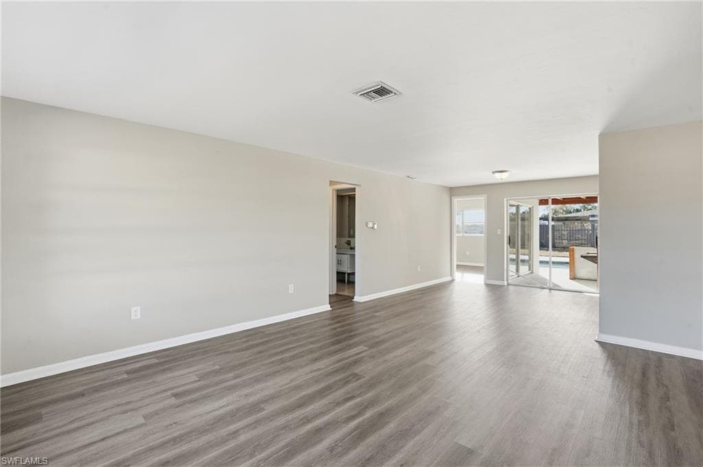 312 Hollywood ST, LEHIGH ACRES FL 33936-9