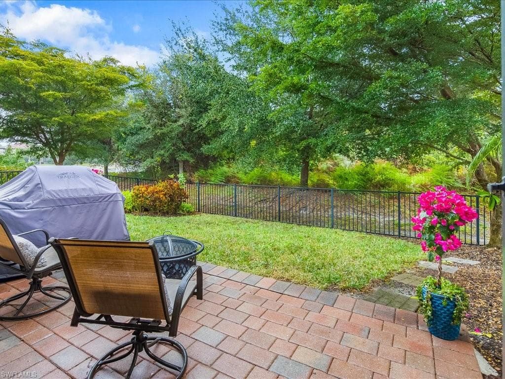 16242 Aberdeen WAY, NAPLES FL 34110-27