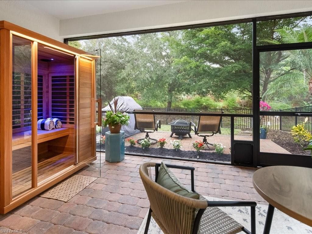 16242 Aberdeen WAY, NAPLES FL 34110-23