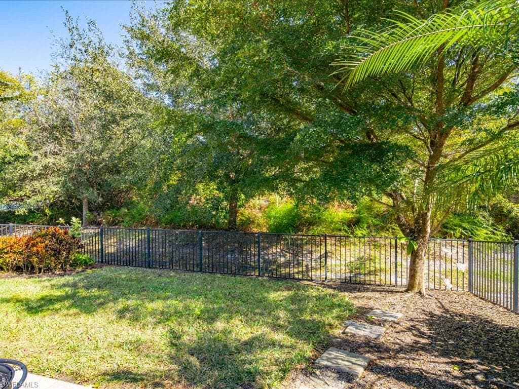 16242 Aberdeen WAY, NAPLES FL 34110-28