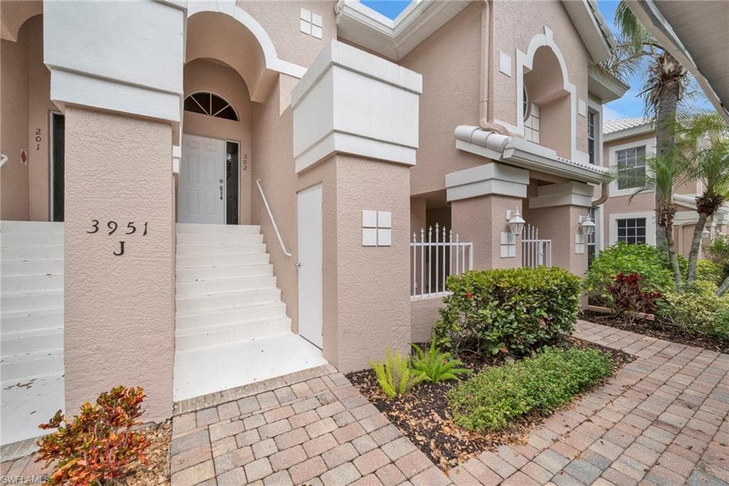 3951 Windward Passage CIR # 202, BONITA SPRINGS FL 34134-13