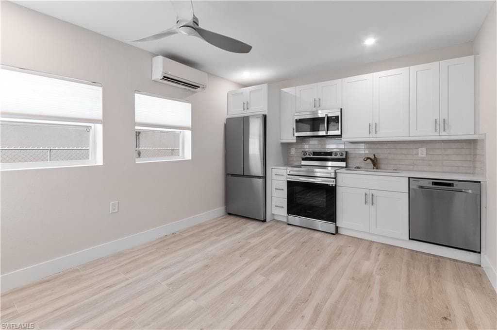 2648 Van Buren AVE, NAPLES FL 34112-12