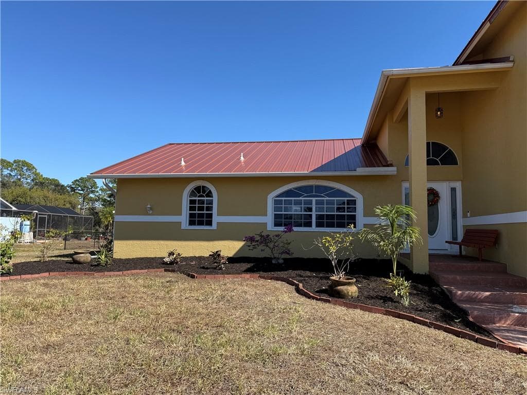 17236 Castleview DR, NORTH FORT MYERS FL 33917-2